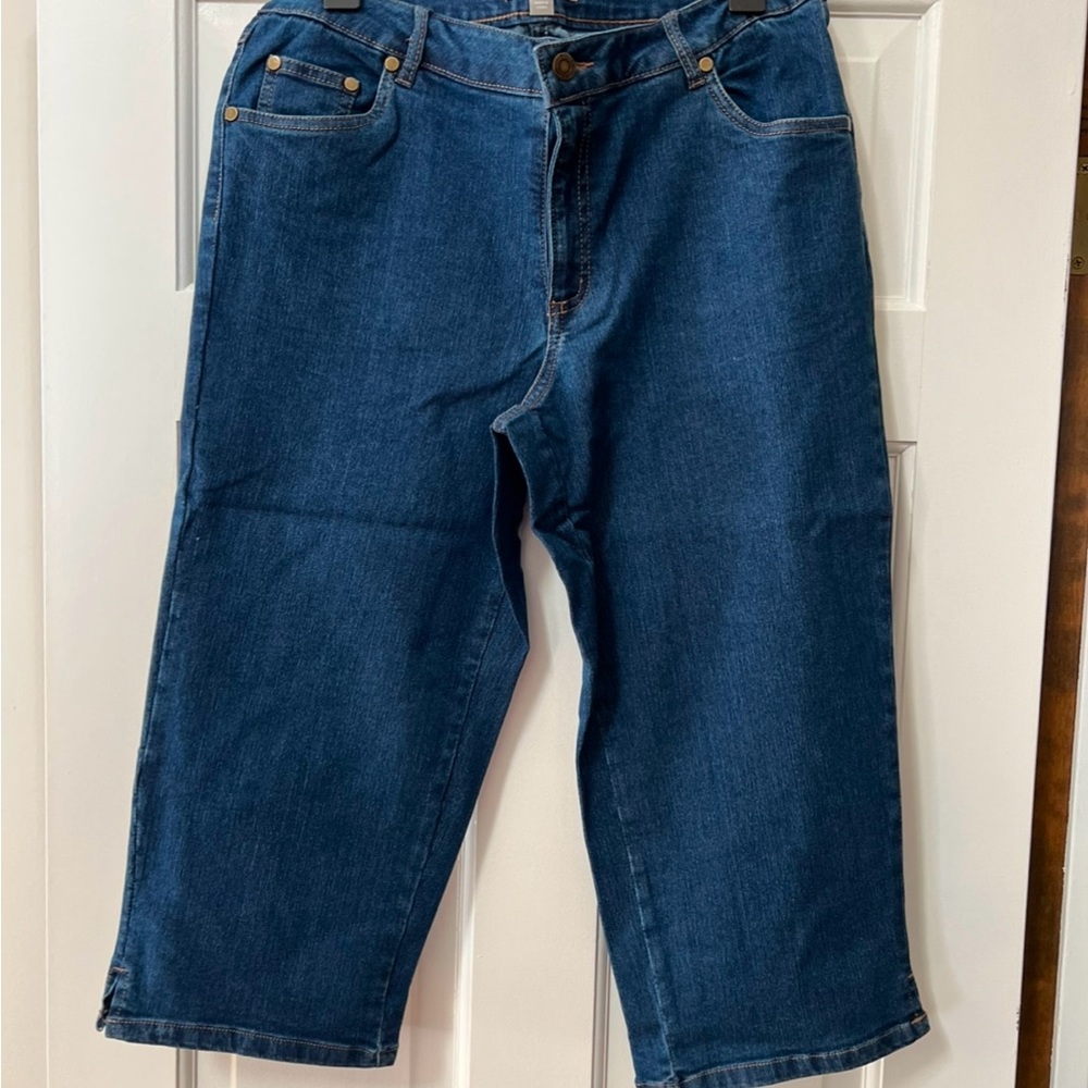 ππWomen Within Capri Stretch Blue Jeans ππ - Picture 1 of 4